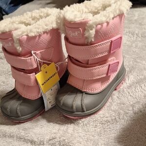 Suze 5 Cat & Jack Pink and Gray Kids Snow Boots